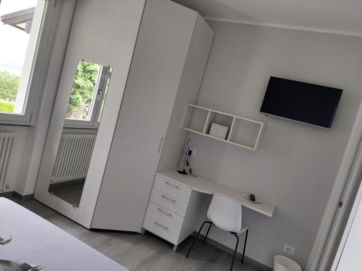 Casa Vacanze Perla Del Lago Domaso Luaran gambar